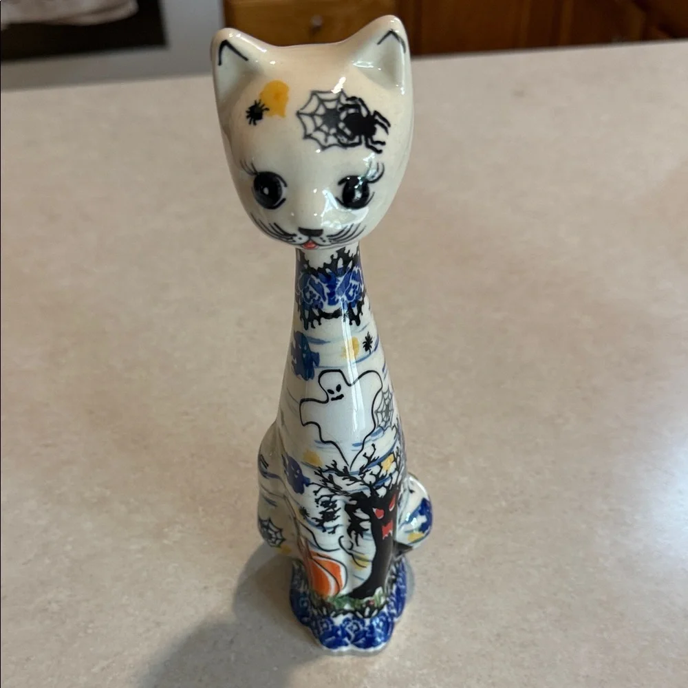 Polish Pottery Ceramic Cat Figurine with Halloween Design - Picture 2 of 9